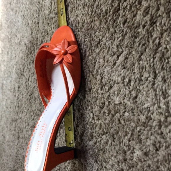 Sandals - Picture 4 of 5